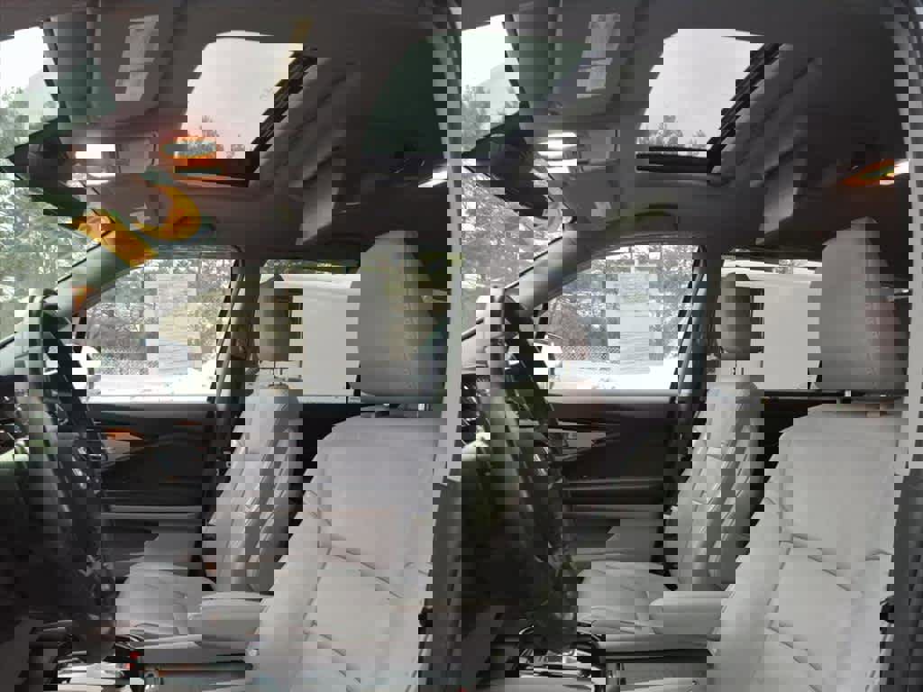 Used 2022 Honda Pilot Touring image 10