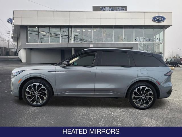 Used 2024 Lincoln Nautilus Reserve AWD/4WD image 5