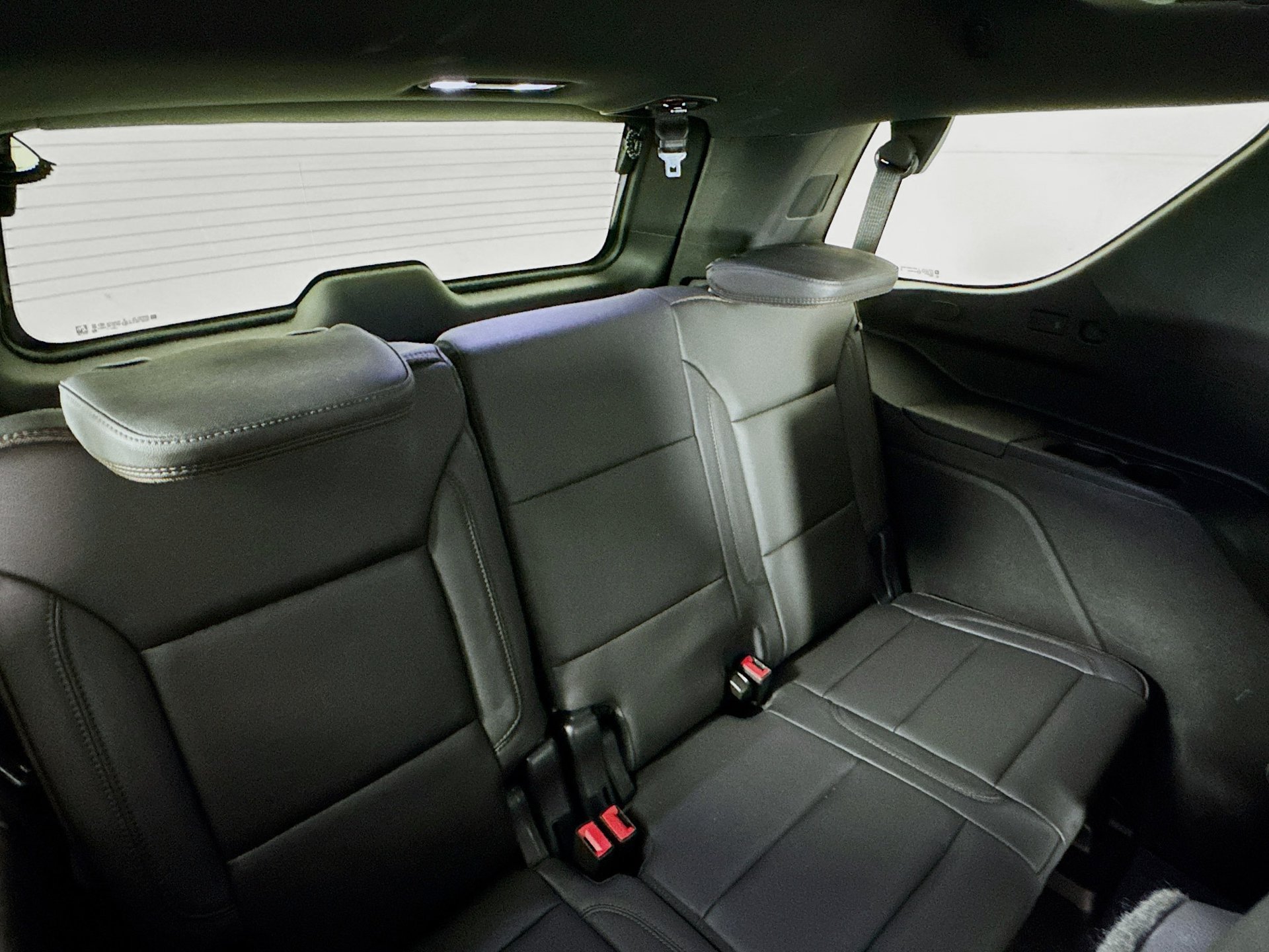 Used 2023 Chevrolet Tahoe High Country AWD/4WD image 31