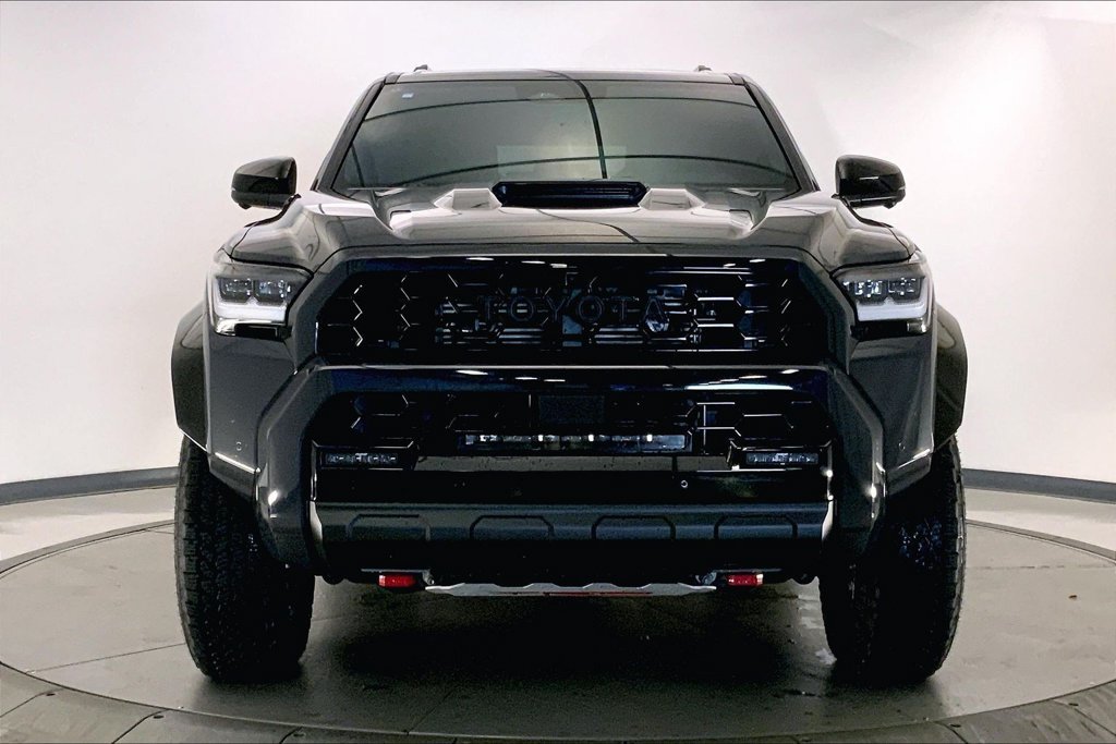 Used 2025 Toyota 4Runner TRD Pro AWD/4WD image 2