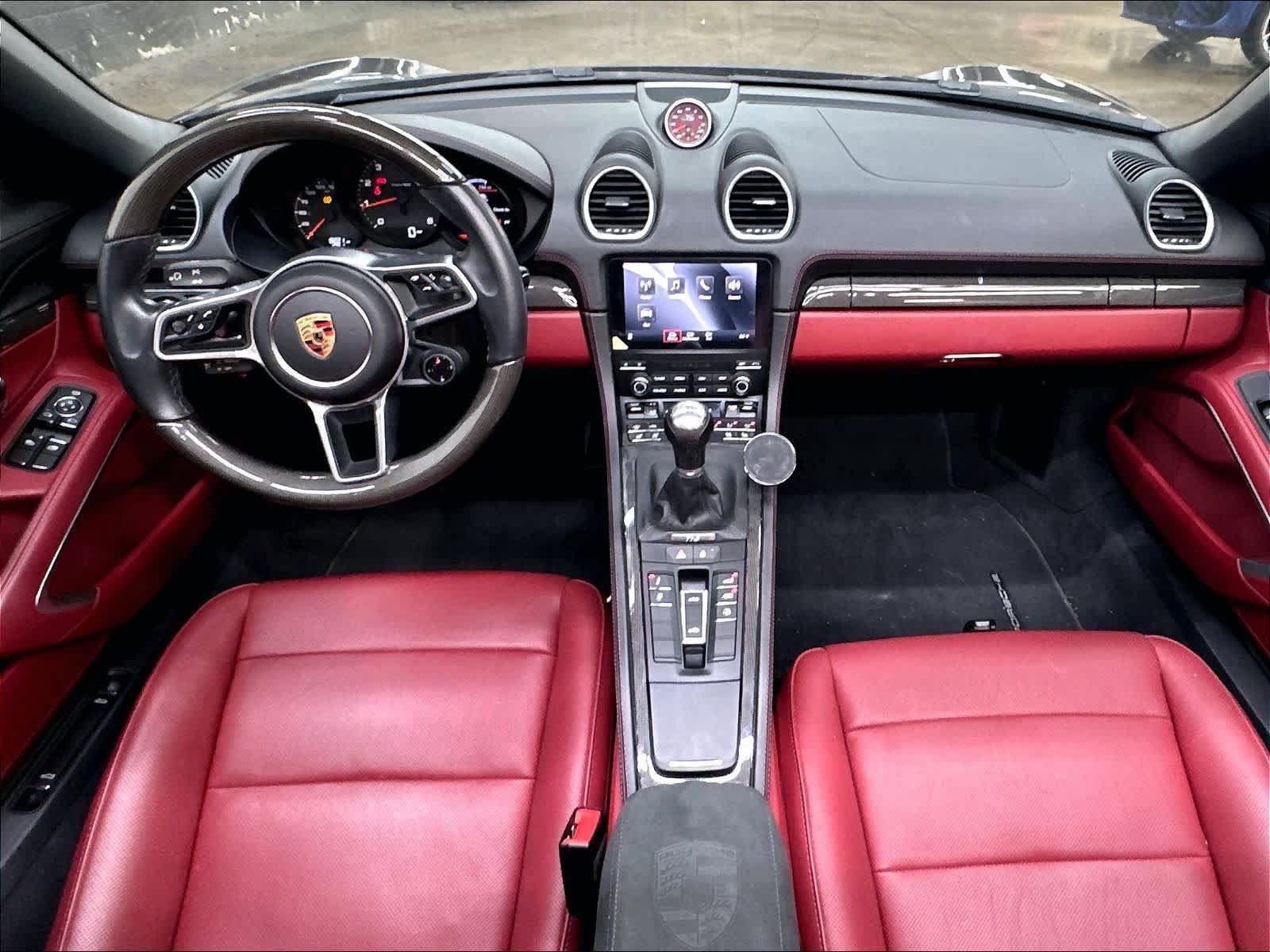 Used 2024 Porsche 718 Boxster RWD image 18