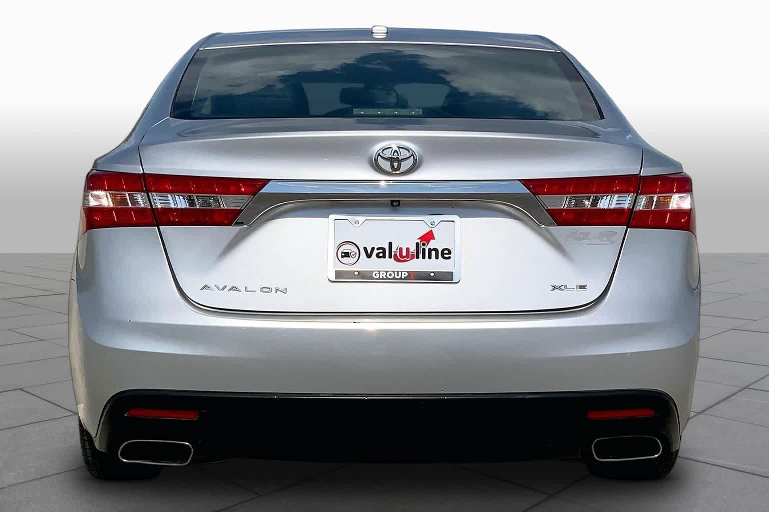 Used 2013 Toyota Avalon XLE Touring FWD image 5