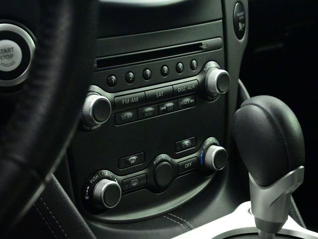 Used 2020 Nissan 370Z Touring Sport image 9