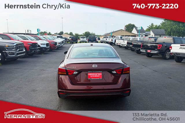Used 2025 Nissan Altima 2.5 SV FWD image 24