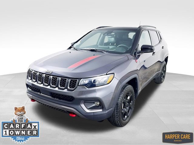 Used 2024 Jeep Compass Trailhawk w/ Sun and Sound Group AWD/4WD image 1