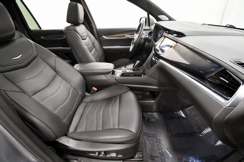 Used 2023 Cadillac XT6 Sport image 18