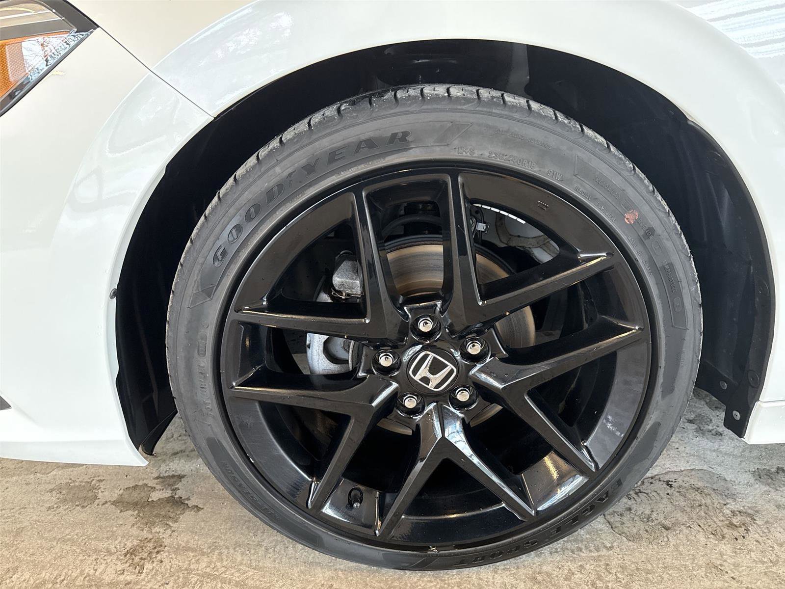 Used 2023 Honda Civic Sport image 18