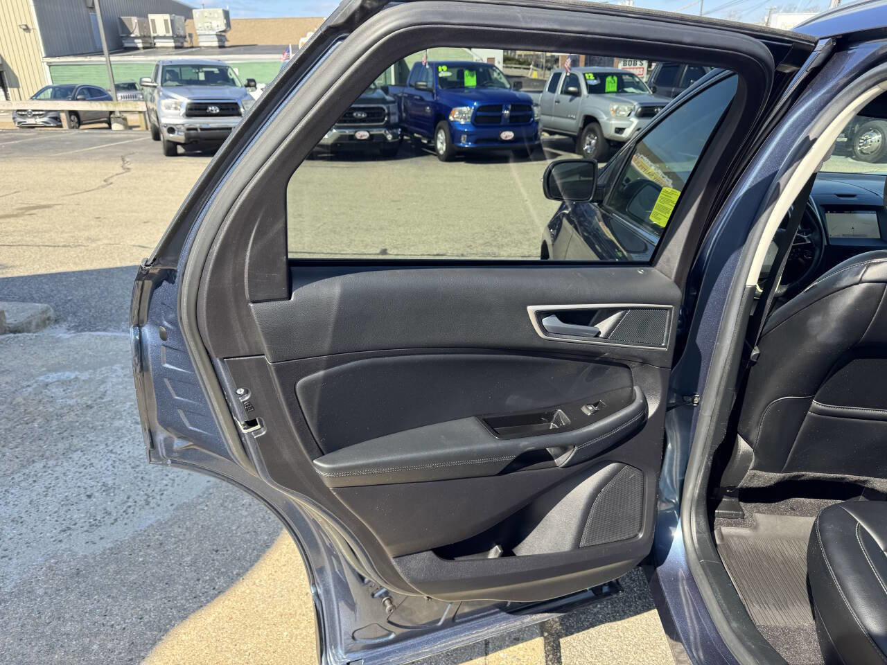 Used 2019 Ford Edge SEL w/ Equipment Group 201A image 28