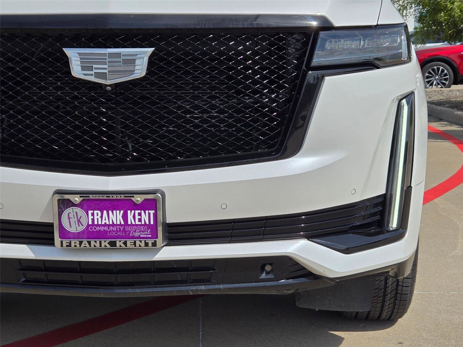 Used 2023 Cadillac Escalade Sport w/ LPO, ONYX Package AWD/4WD image 6