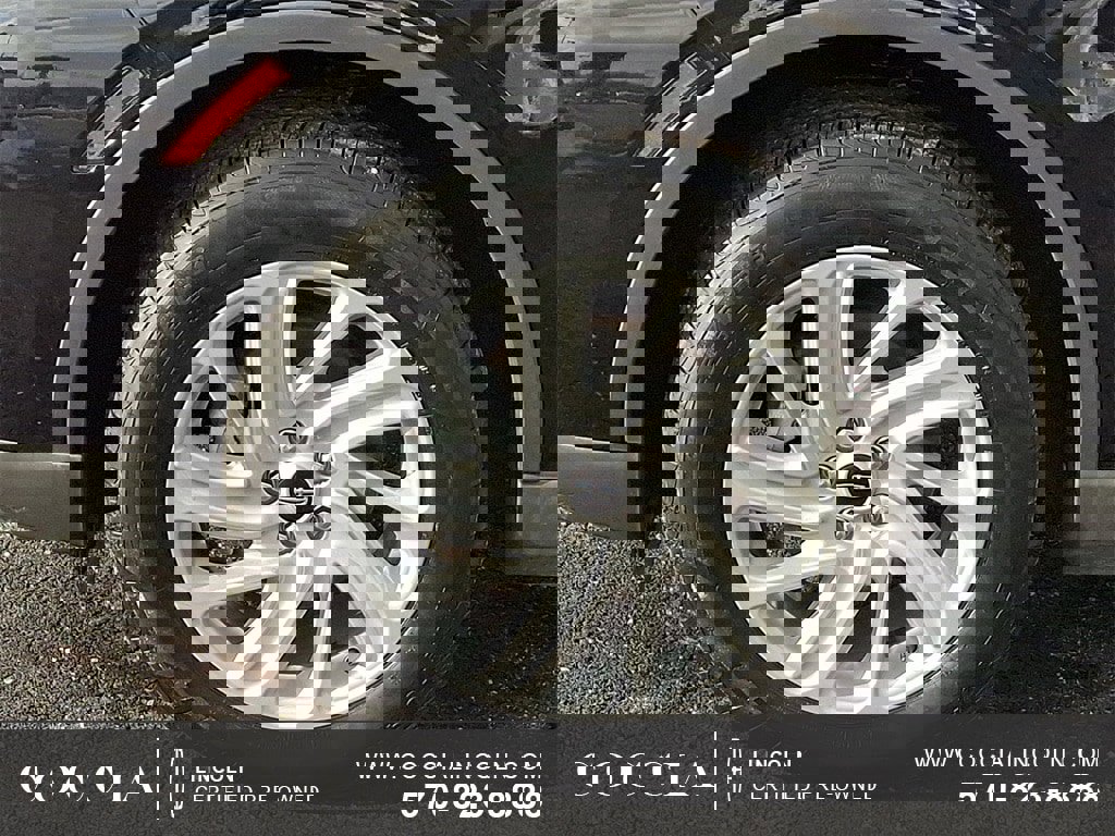 Certified 2024 Lincoln Corsair AWD image 8