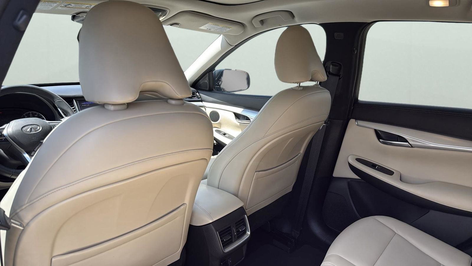 Used 2019 INFINITI QX50 Luxe w/ Cargo Package image 29