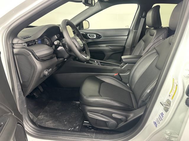 New 2026 Jeep Compass Latitude AWD/4WD image 19