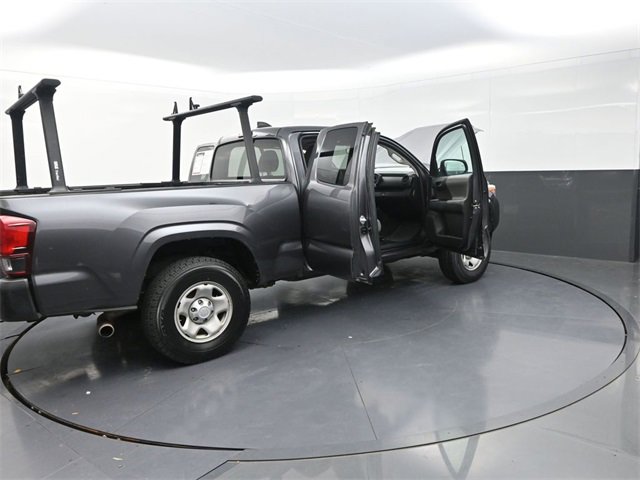 Used 2022 Toyota Tacoma SR image 31