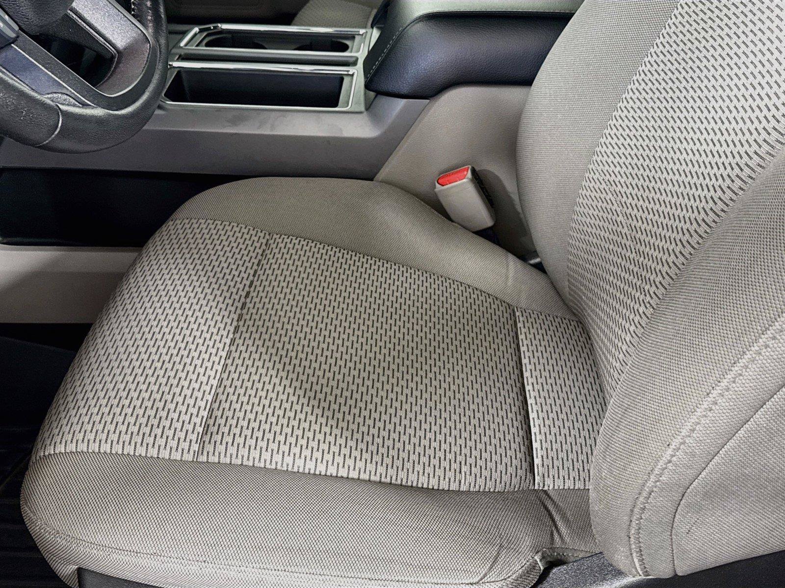 Used 2017 Ford F150 XLT w/ Equipment Group 302A Luxury AWD/4WD image 12