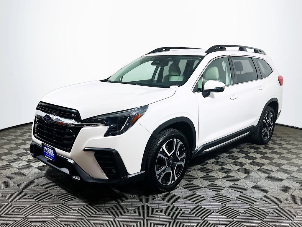 Used 2023 Subaru Ascent Limited AWD/4WD image 3