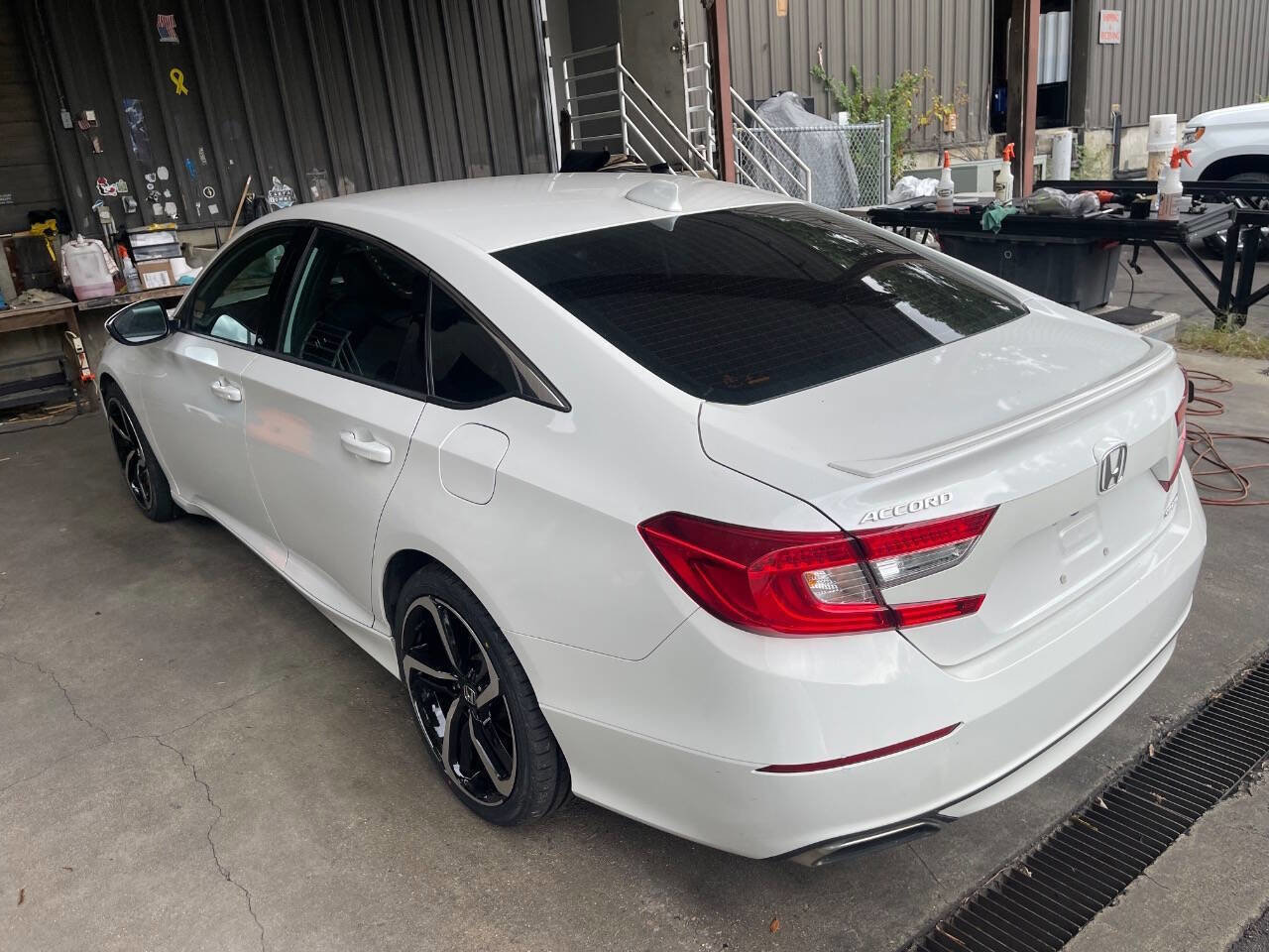 Used 2020 Honda Accord Sport image 3