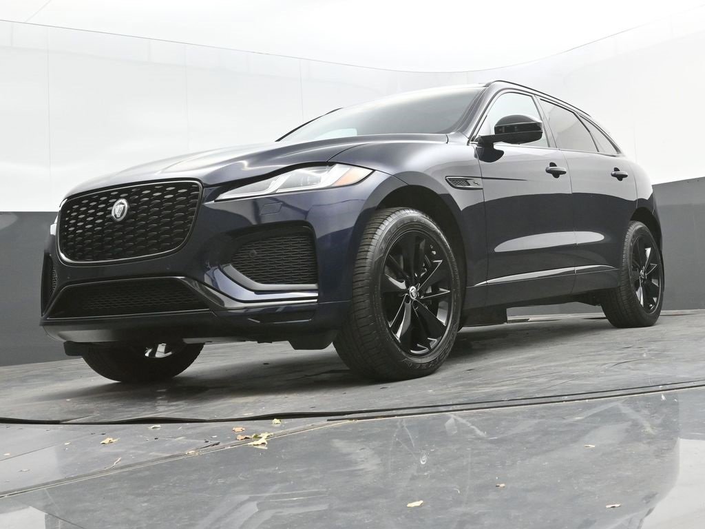 Used 2025 Jaguar F-PACE R-Dynamic S image 31