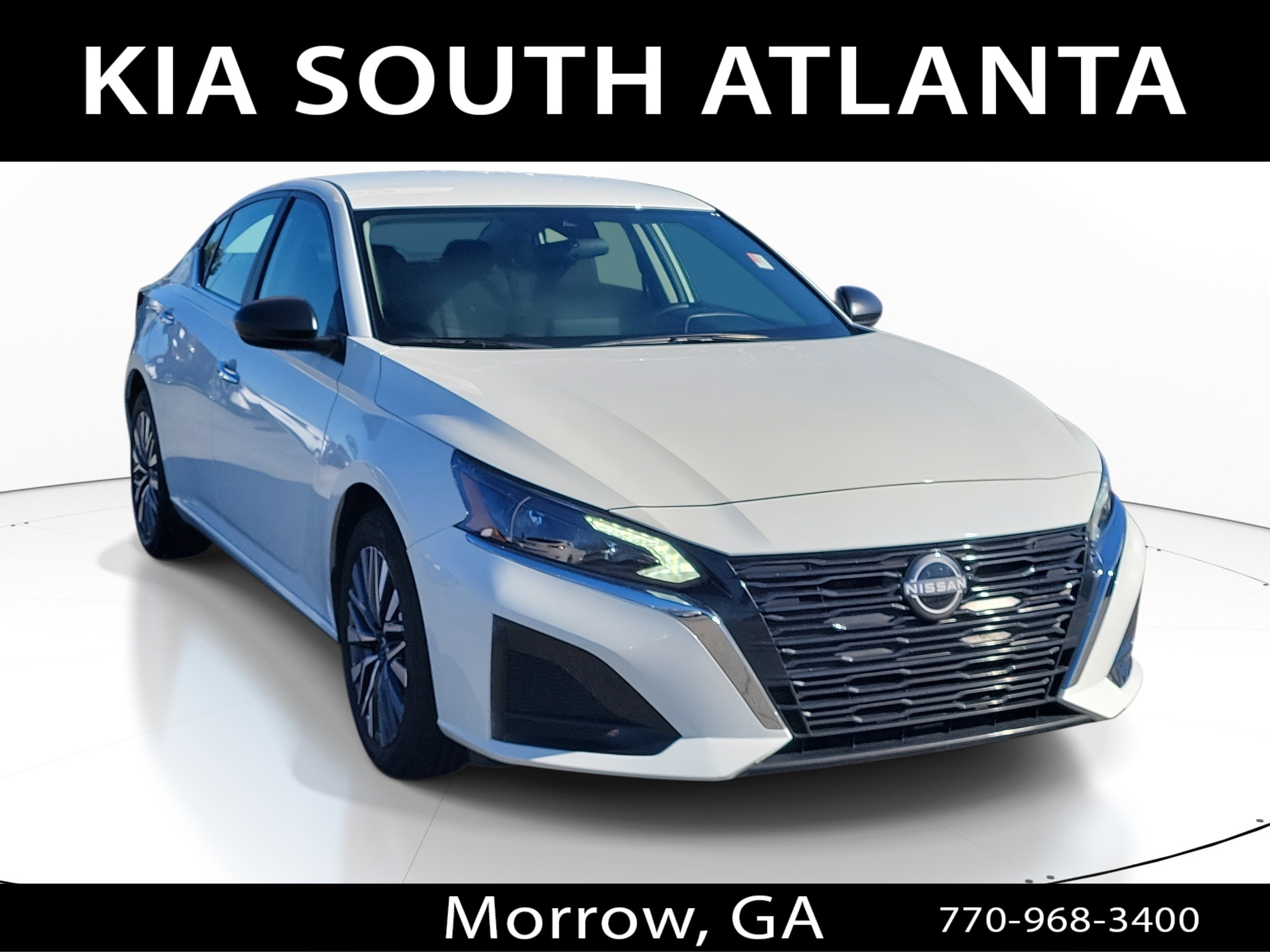 Used 2025 Nissan Altima 2.5 SV image 1