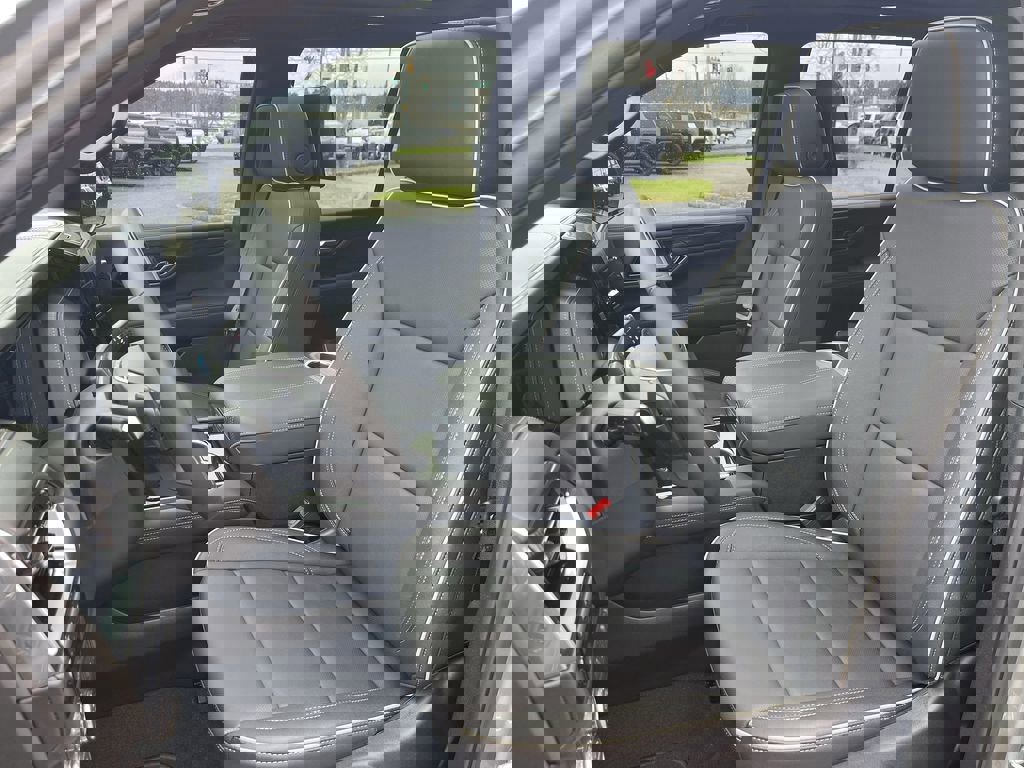 New 2026 GMC Yukon XL Elevation w/ Elevation Premium Package image 20