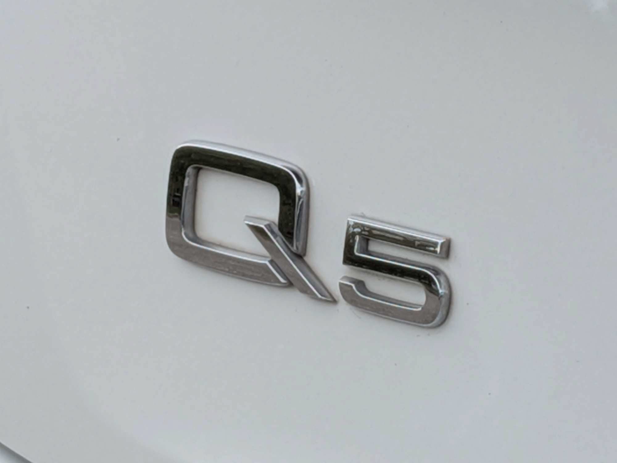 Used 2020 Audi Q5 2.0T Premium Plus w/ Premium Plus Package AWD/4WD image 12