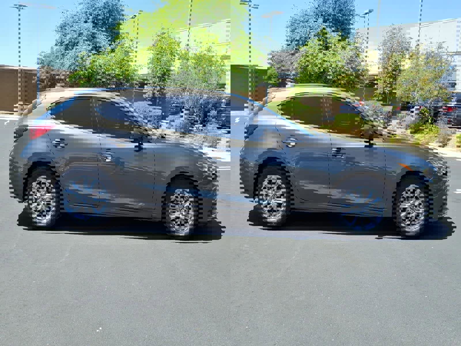 Used 2014 MAZDA MAZDA3 i Grand Touring FWD image 8