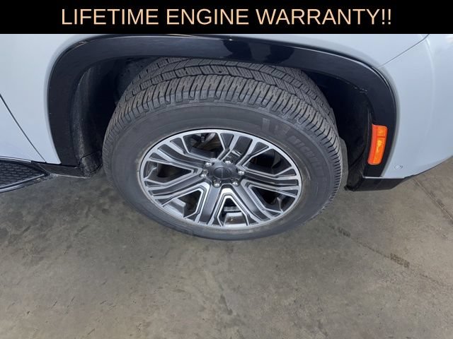 Certified 2024 Jeep Wagoneer L Series II w/ Flexible Seating Group AWD/4WD image 11