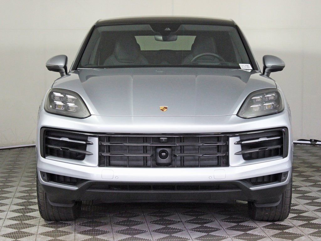 Certified 2025 Porsche Cayenne Coupe image 10