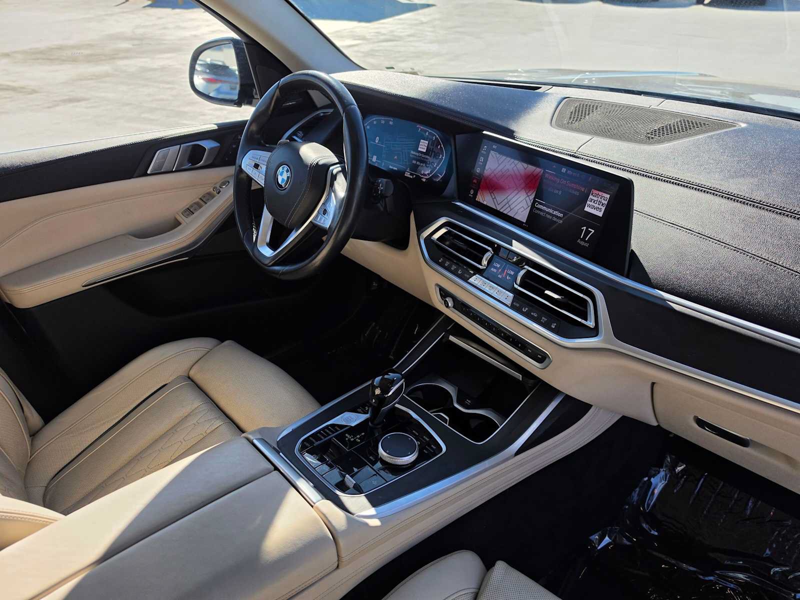 Used 2020 BMW X7 xDrive40i w/ Premium Package AWD/4WD image 11