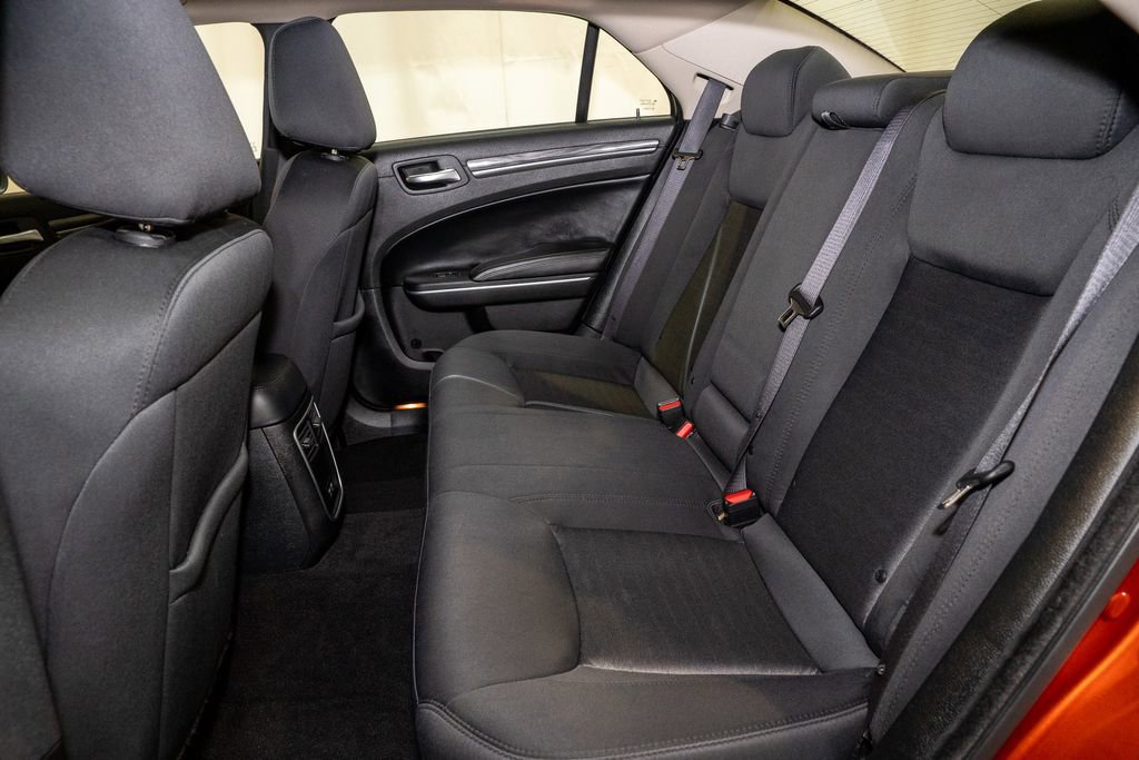 Used 2021 Chrysler 300 Touring w/ Sport Appearance Package image 8