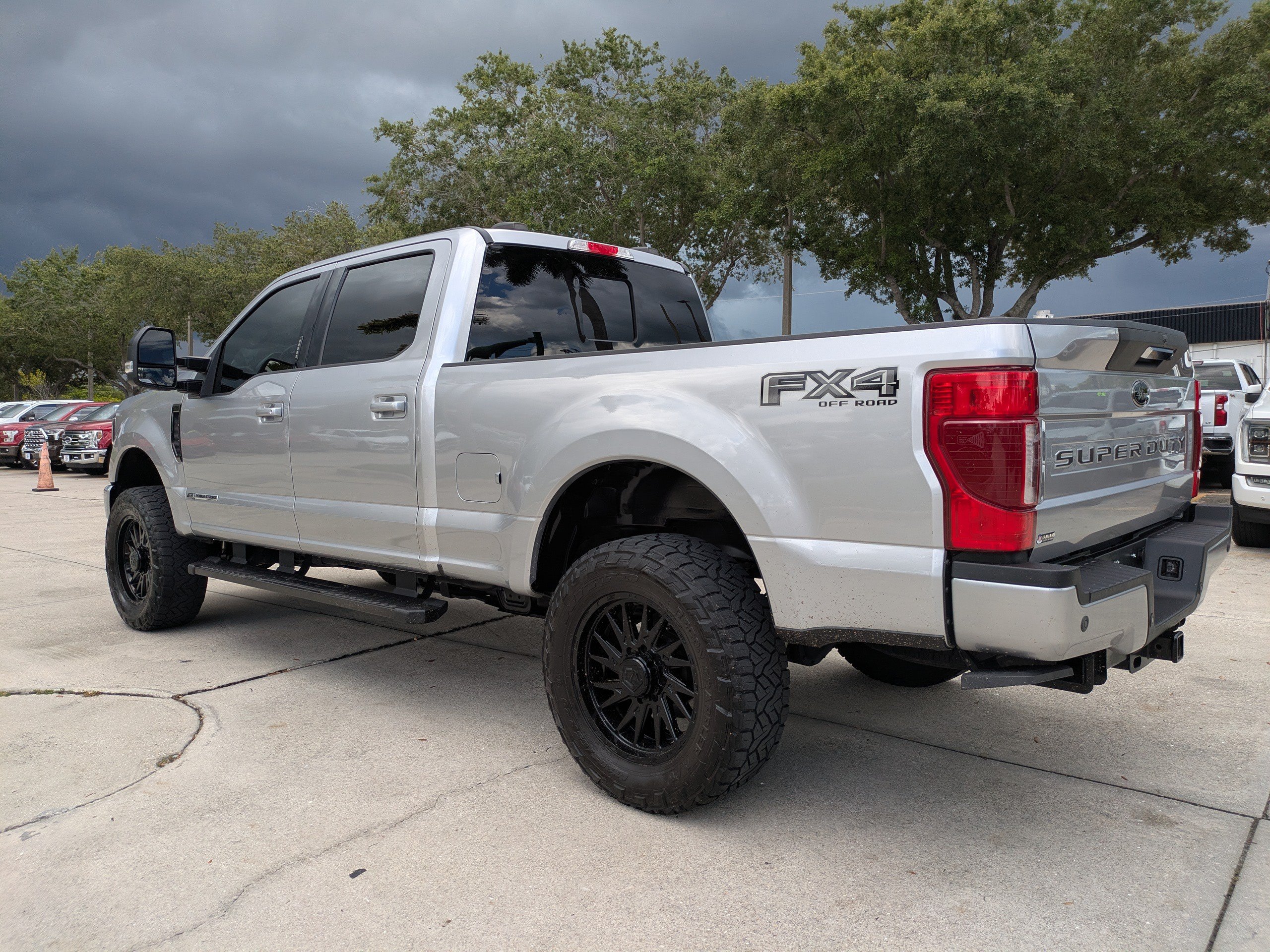 Used 2022 Ford F250 Lariat w/ Black Appearance Package AWD/4WD image 6
