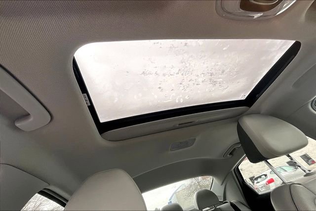 Certified 2024 Hyundai Elantra Limited image 23