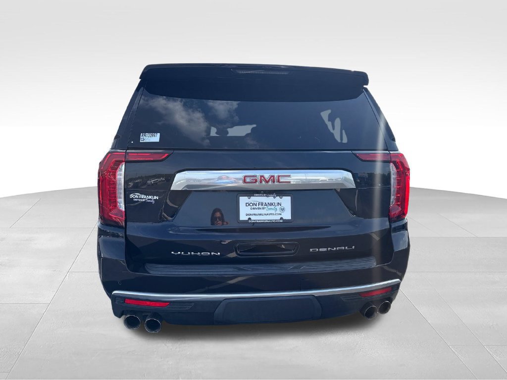Used 2024 GMC Yukon XL Denali w/ Denali Reserve Package RWD image 5