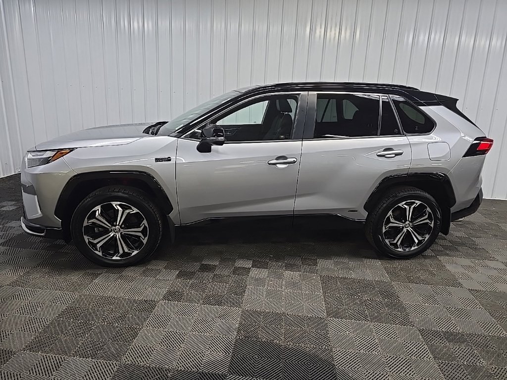 Used 2023 Toyota RAV4 XSE w/ Premium Package AWD/4WD image 5