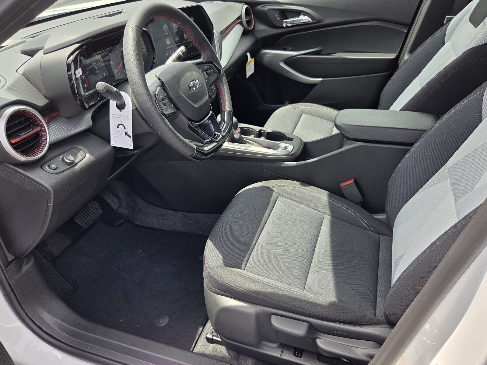 New 2026 Chevrolet Trax RS w/ Driver Confidence Package FWD image 5