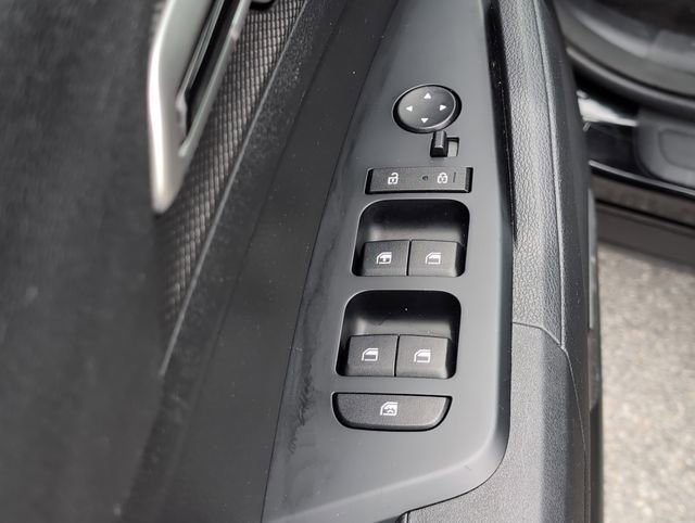 Used 2024 Kia Sportage LX FWD image 16