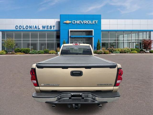 Used 2005 Chevrolet Silverado 1500 LS w/ Light Duty Power Package AWD/4WD image 11