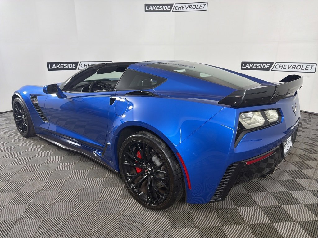 Used 2015 Chevrolet Corvette Z06 w/ 3LZ Preferred Equipment Group image 37