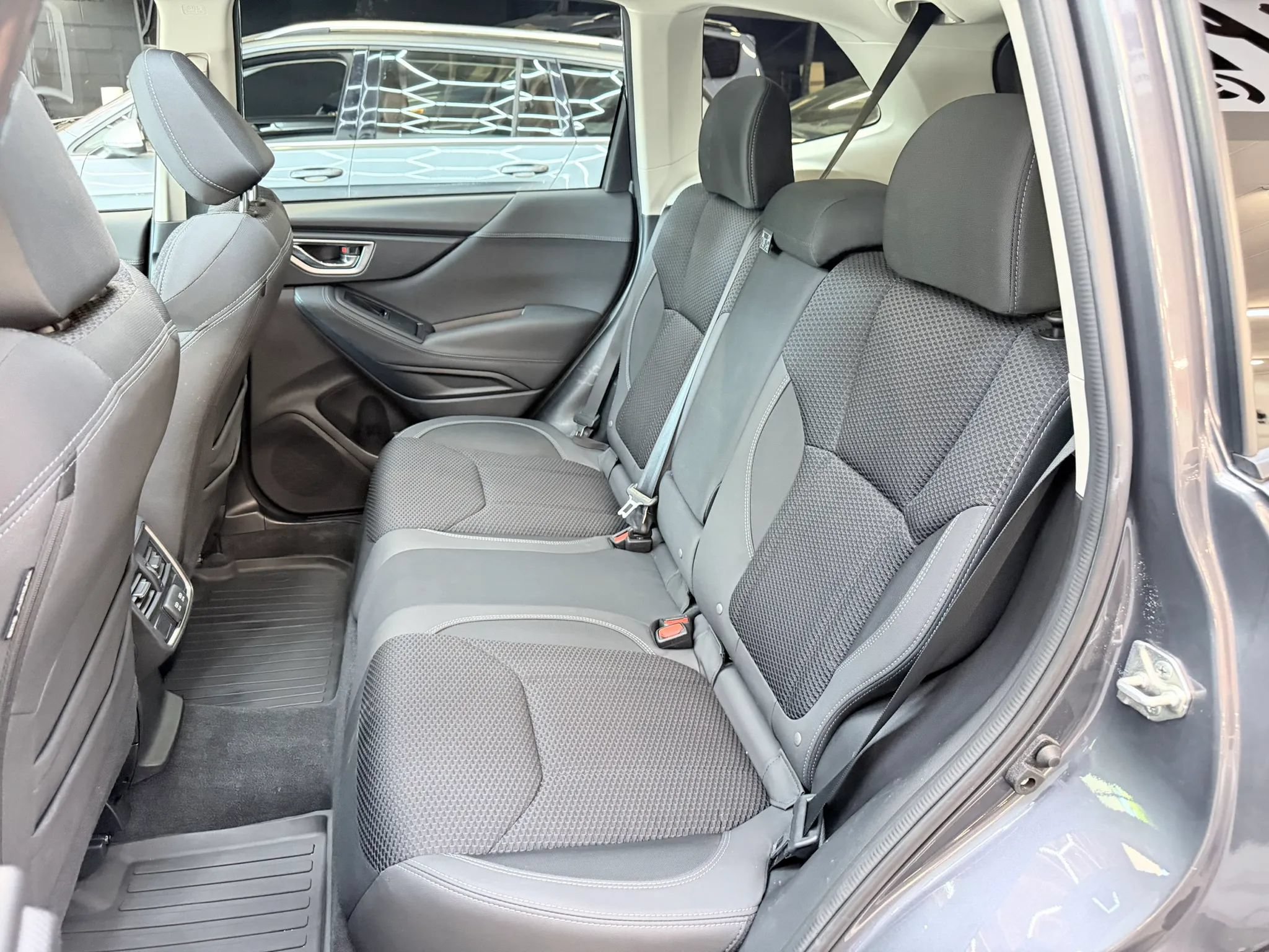 Used 2021 Subaru Forester Premium AWD/4WD image 25