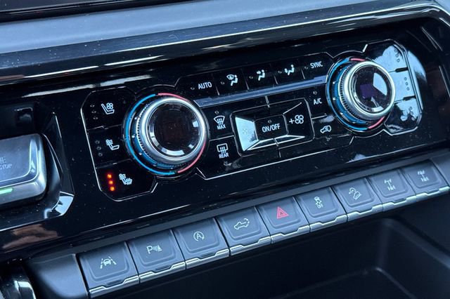 Used 2025 GMC Sierra 1500 AT4X image 31