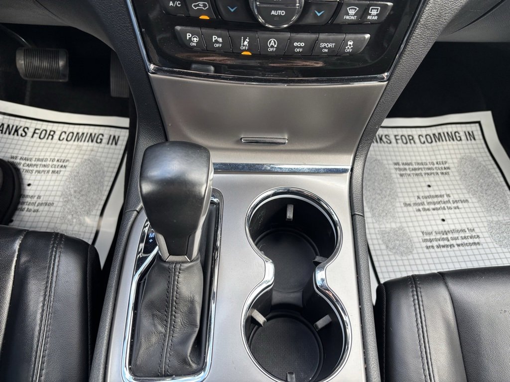 Used 2022 Jeep Grand Cherokee Limited w/ Technology Group image 14