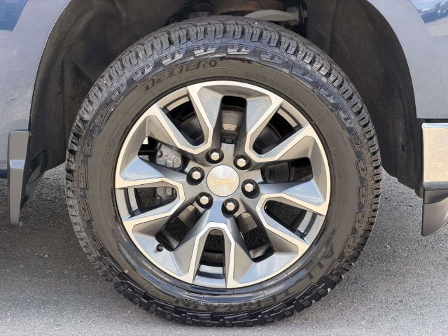 Used 2023 Chevrolet Silverado 1500 LT AWD/4WD image 9