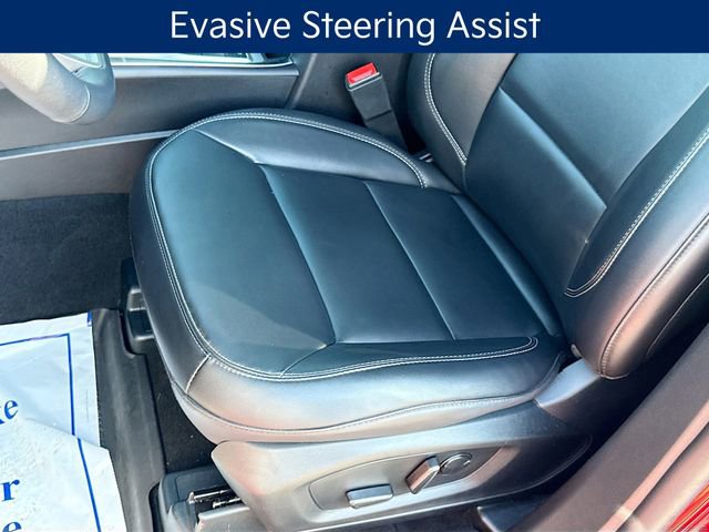 Used 2023 Ford Explorer XLT w/ Equipment Group 202A image 19