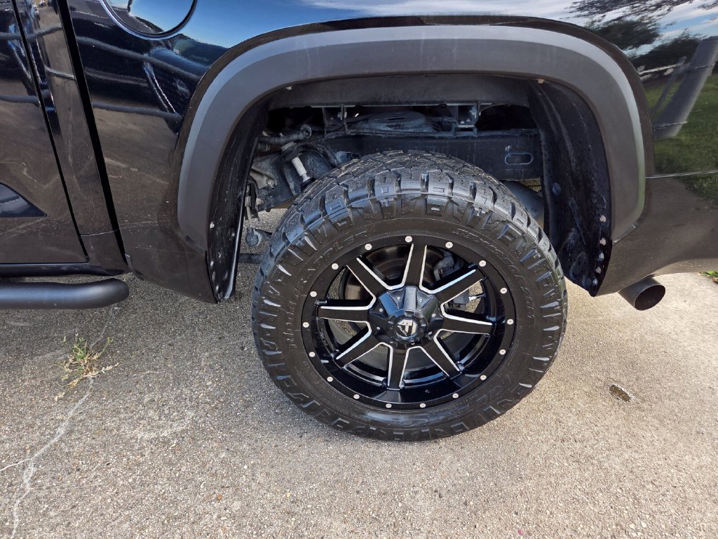 Used 2022 Toyota Tundra SR5 w/ SR5 Premium Package RWD image 23