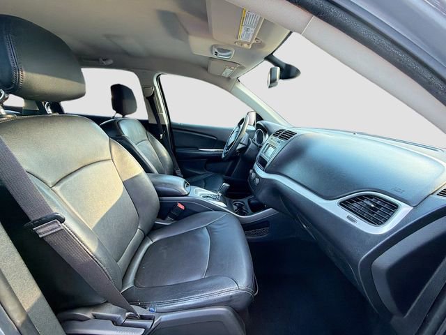 Used 2018 Dodge Journey SE image 14