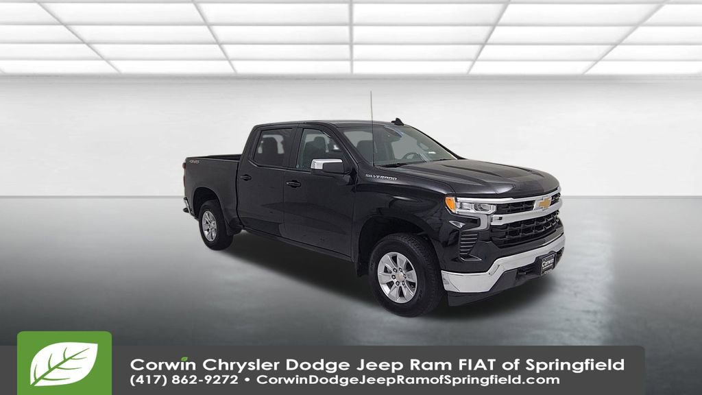 Used 2025 Chevrolet Silverado 1500 LT image 3
