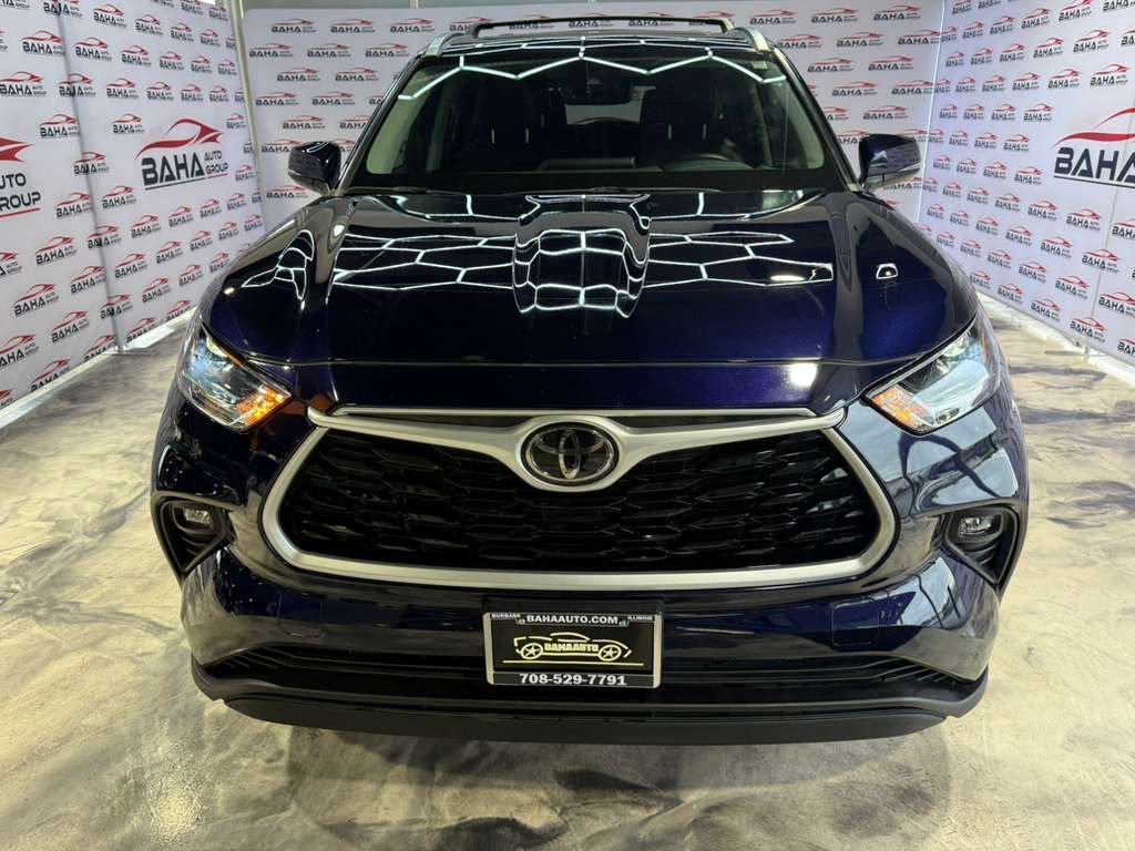 Used 2021 Toyota Highlander XLE AWD/4WD image 72