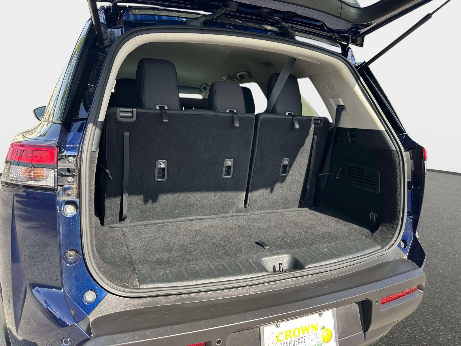 Used 2022 Nissan Pathfinder SV image 10