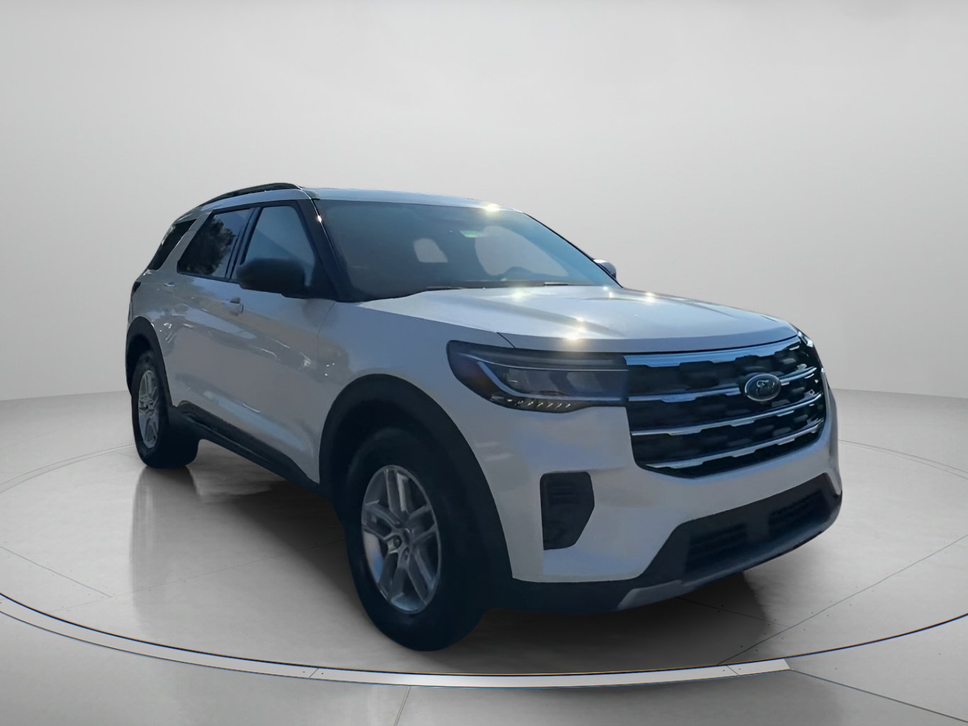 New 2026 Ford Explorer Active RWD image 4