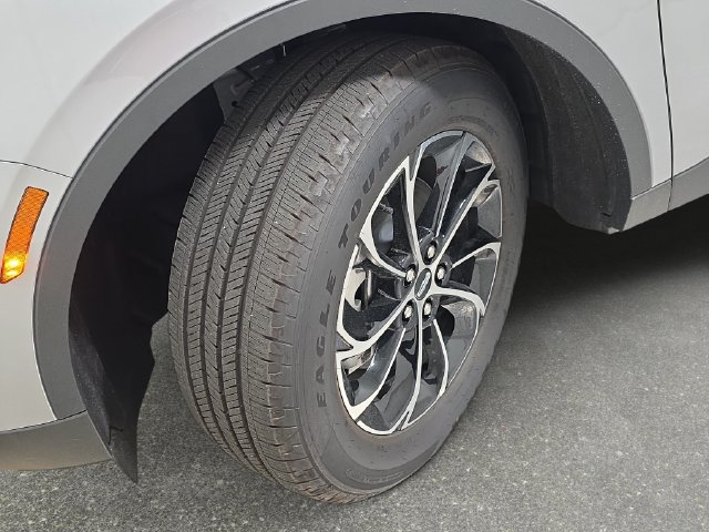 New 2026 Lincoln Nautilus Premier AWD/4WD image 27
