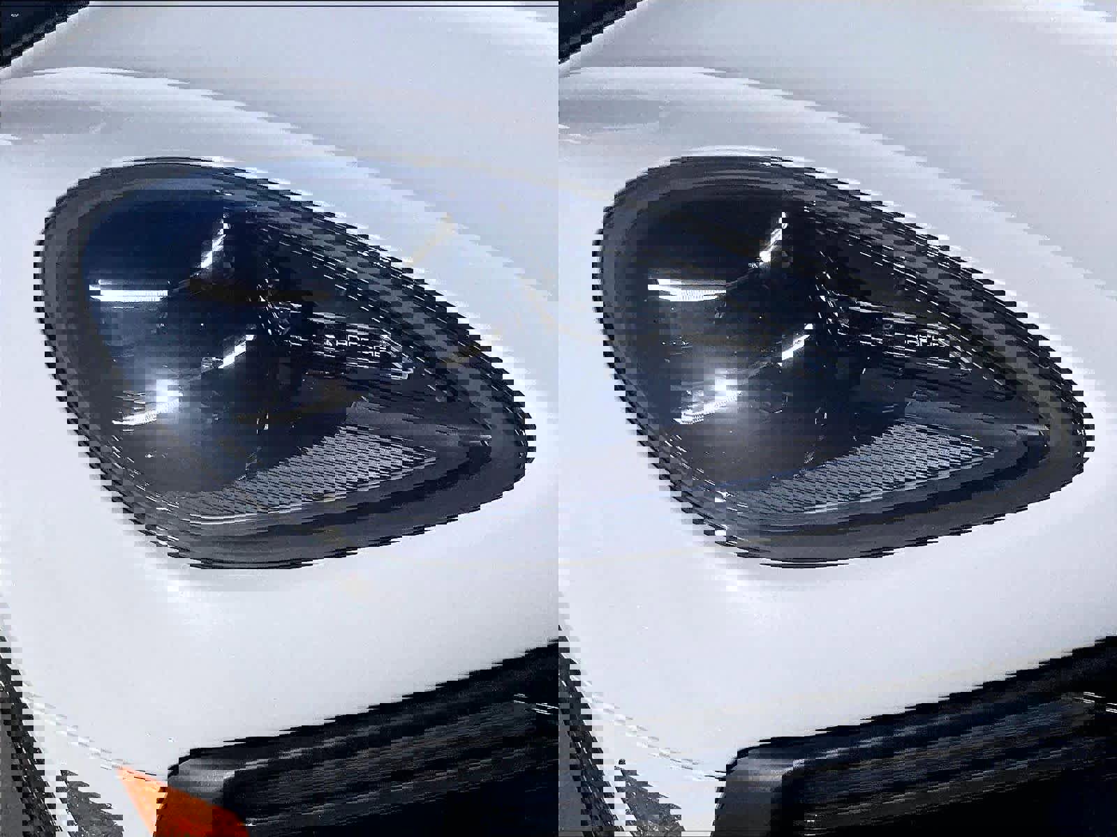 Used 2024 Porsche Macan image 30